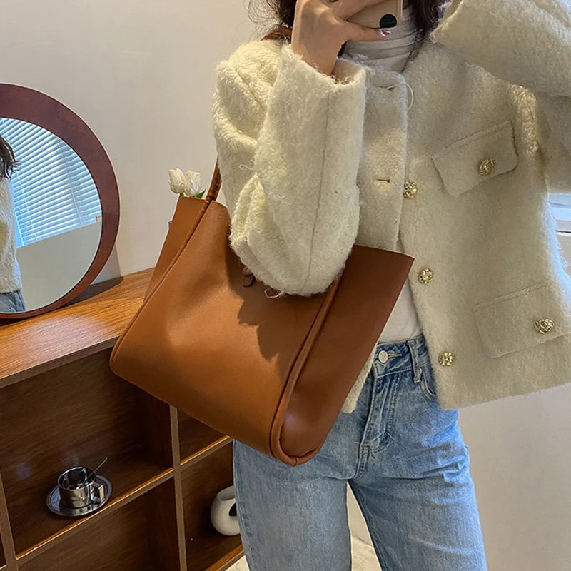 Esmee | Rymlig Läderväska – Vegansk För Stiliga Tillfällen 11