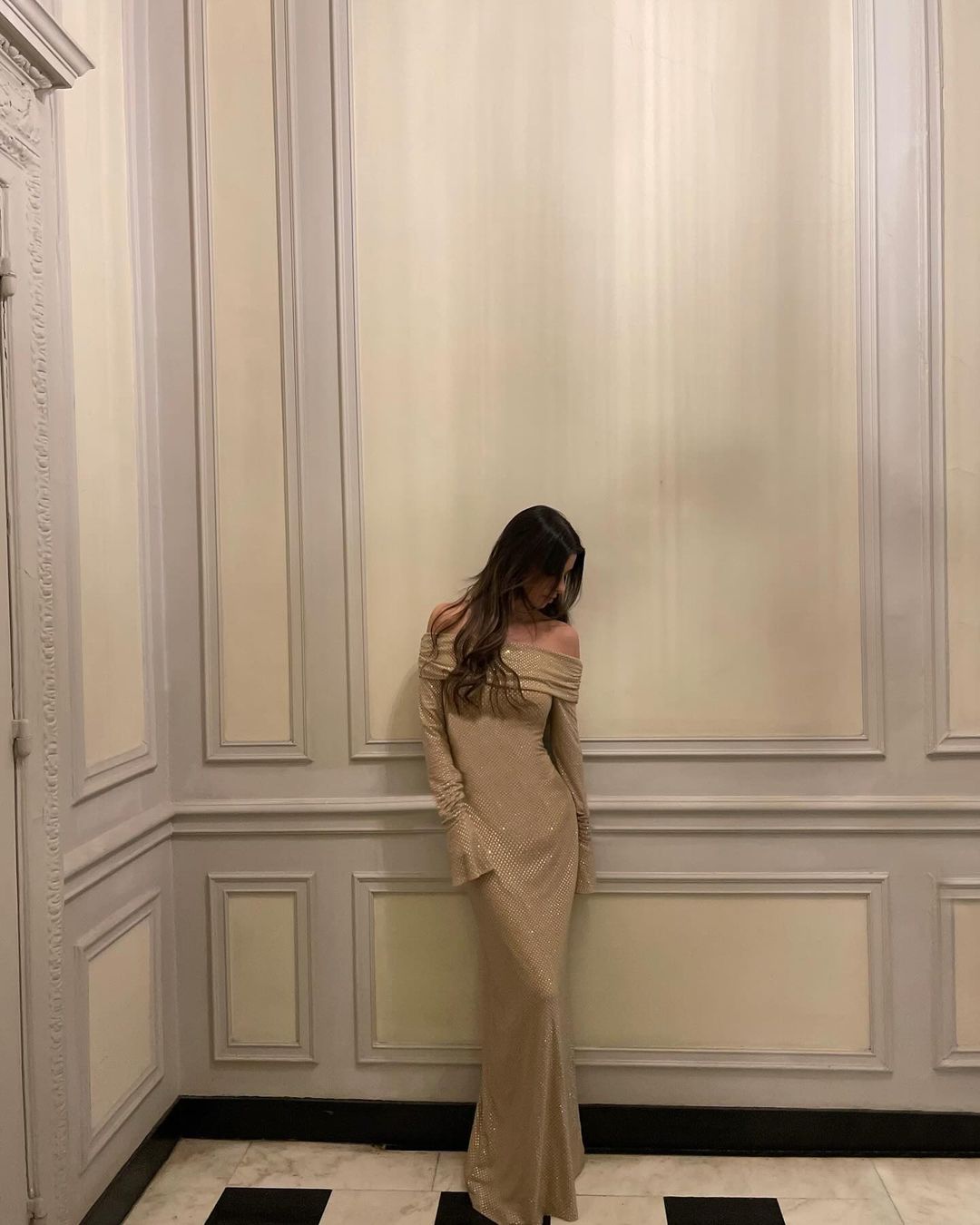 Ziraelle | Glamourös Off-Shoulder Skimmerklänning för Speciella Tillfällen 20