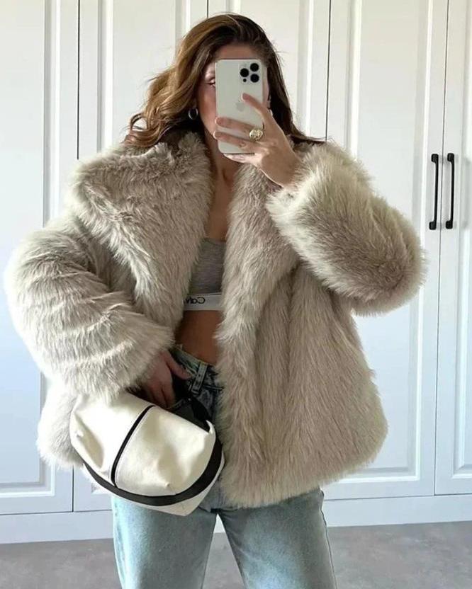 Valentina | Elegant Vinterjacka Dam – Plysch för Stil och Komfort 3