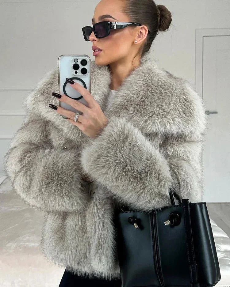 Valentina | Elegant Vinterjacka Dam – Plysch för Stil och Komfort 7