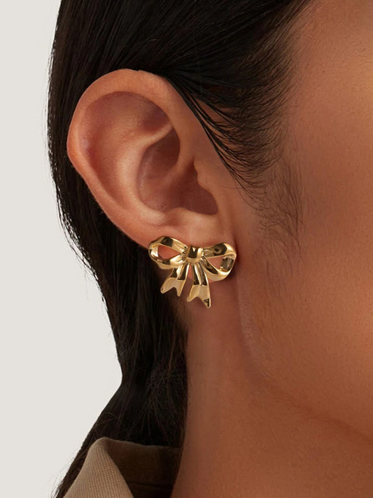 Yulia | Eleganta Guldörhängen – Lekfull Elegans 1