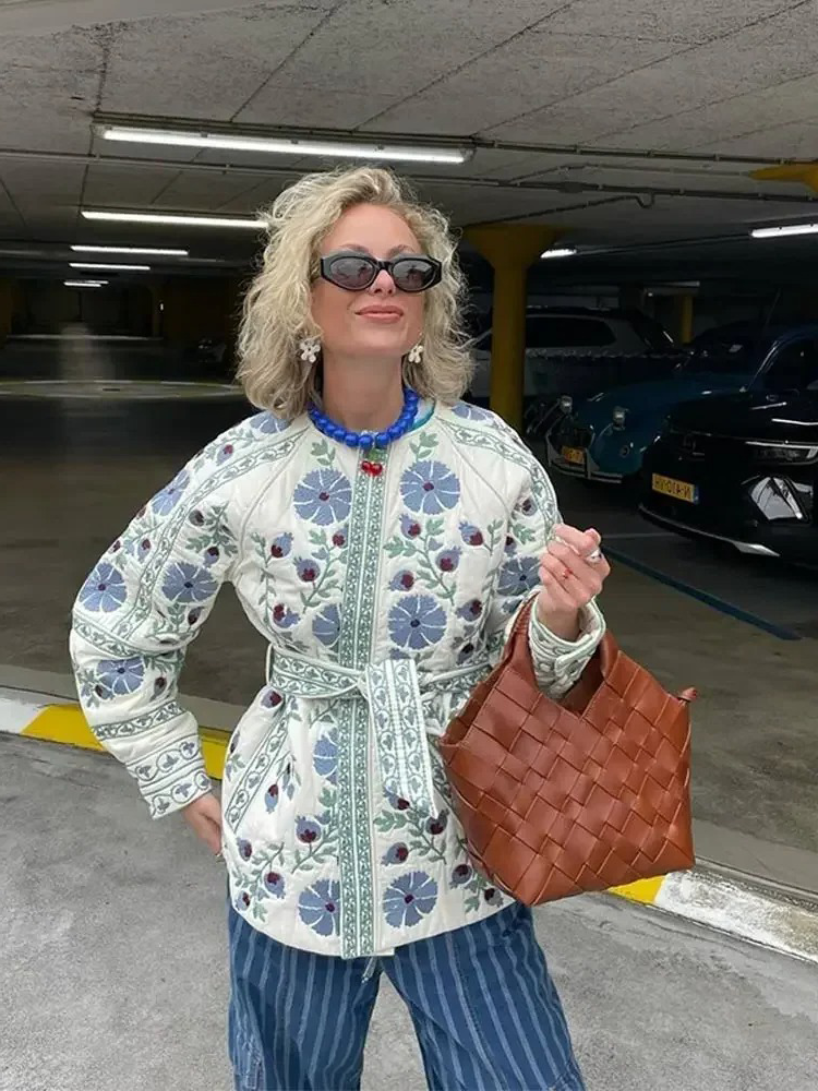 Unik | Quiltad Kappa – Bälte För Stil Och Värme 4