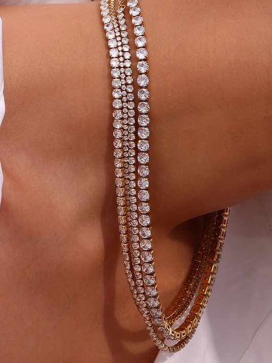 Yamileth | Elegant Tennishalsband – Stenguld med Glittrande Stenar 1