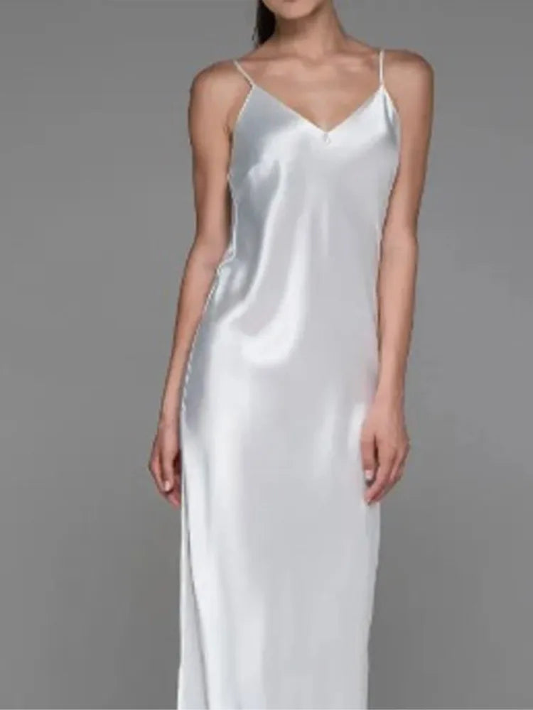 Xantha | Elegant Grön Maxiklänning Dam – Satin Rygglös Design för Sofistikerade Tillfällen 6