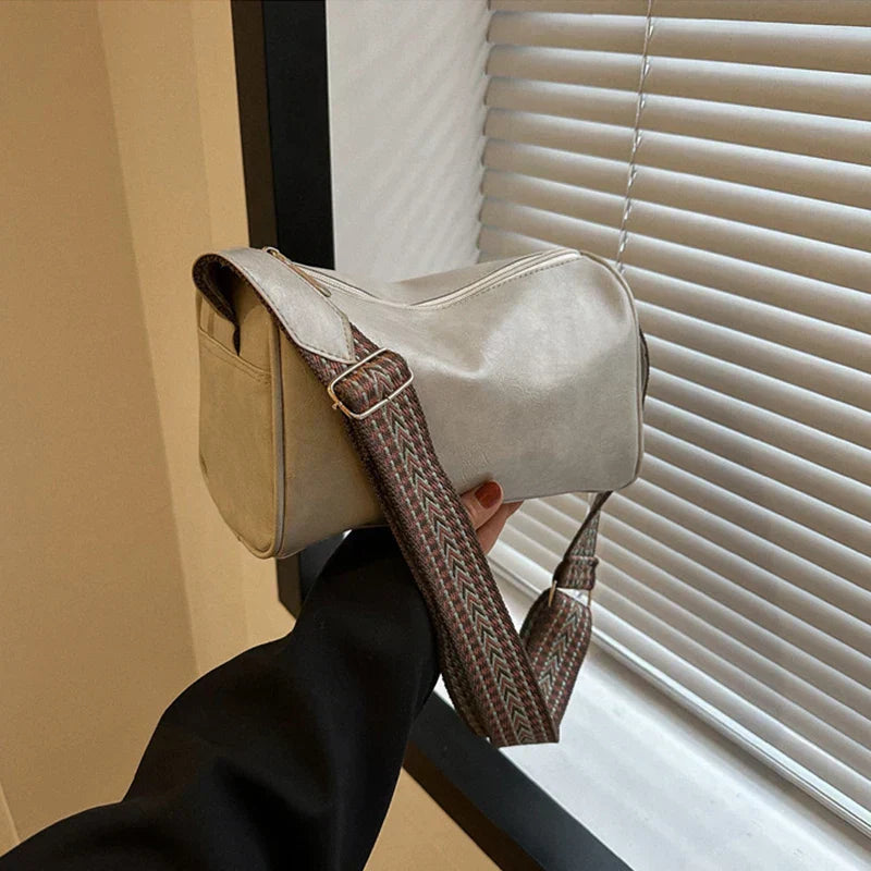 Sanne | Vintage Crossbody Väska – PU-Läder Med Tidlös Elegans och Justerbar Rem 10