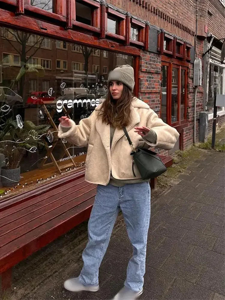 Odette | Elegant Läderrock – Fleece För Stil Och Värme 6