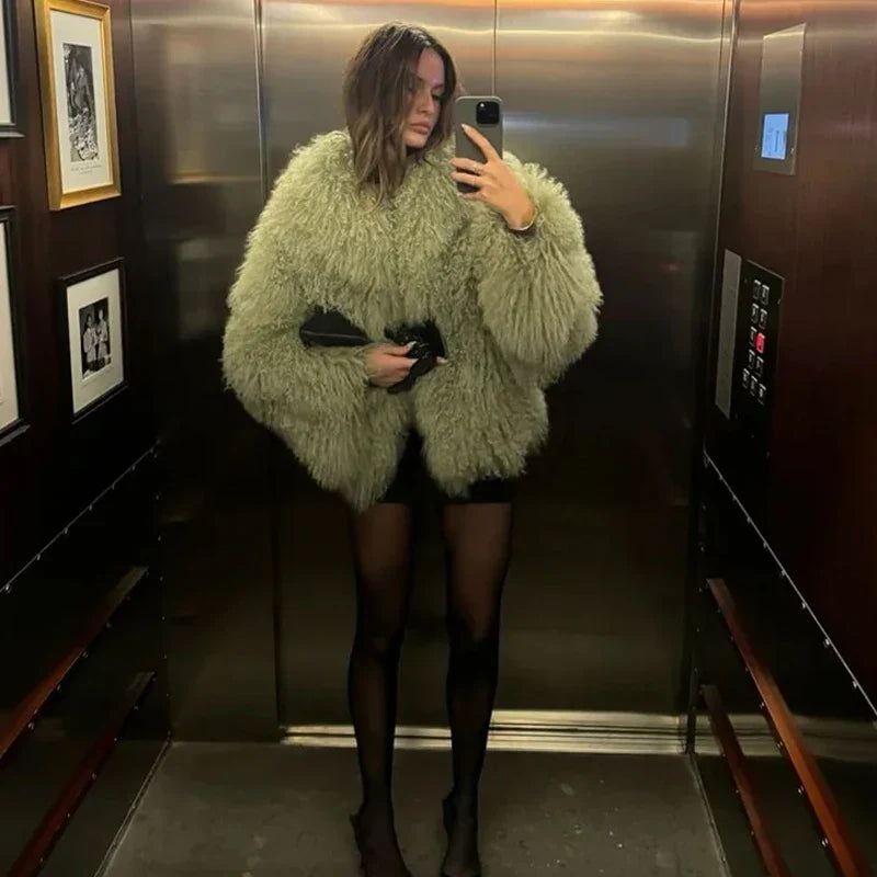 Calla | Snygg Fuskpälsrock – Mjuk Och Fluffig Design För Vintergarderoben 6