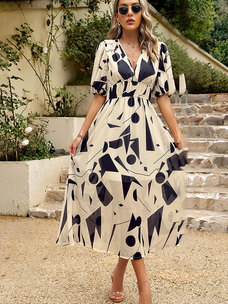 Karoline | Elegant Sommarklänning Dam Med V-Cut För Värme Och Stil-3