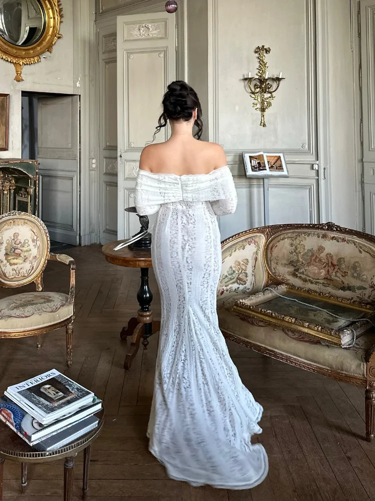 Vala | Sexig Klänning – Spetsdetaljer och Blossade Ärmar för Eleganta Tillfällen 2