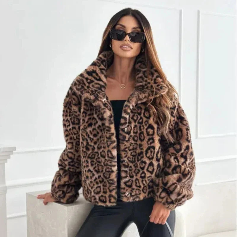 Cynthia | Trendig Leopardjacka För Stil Och Komfort 2