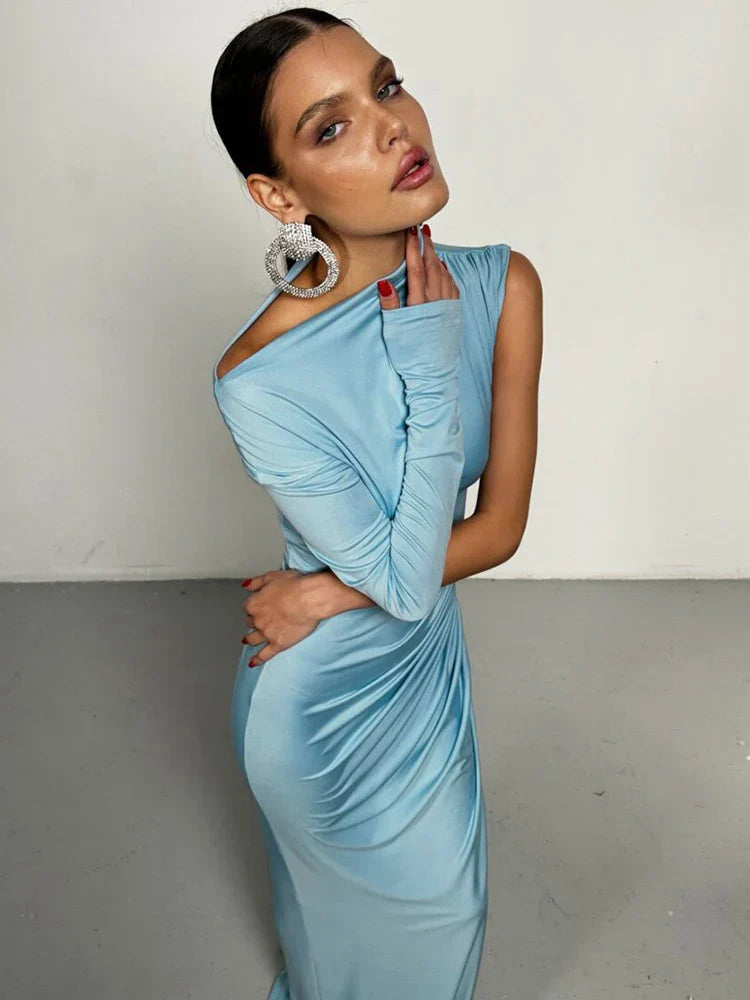 Kinsley | Elegant Klänning – Asymmetrisk Design och Modern Krage 6