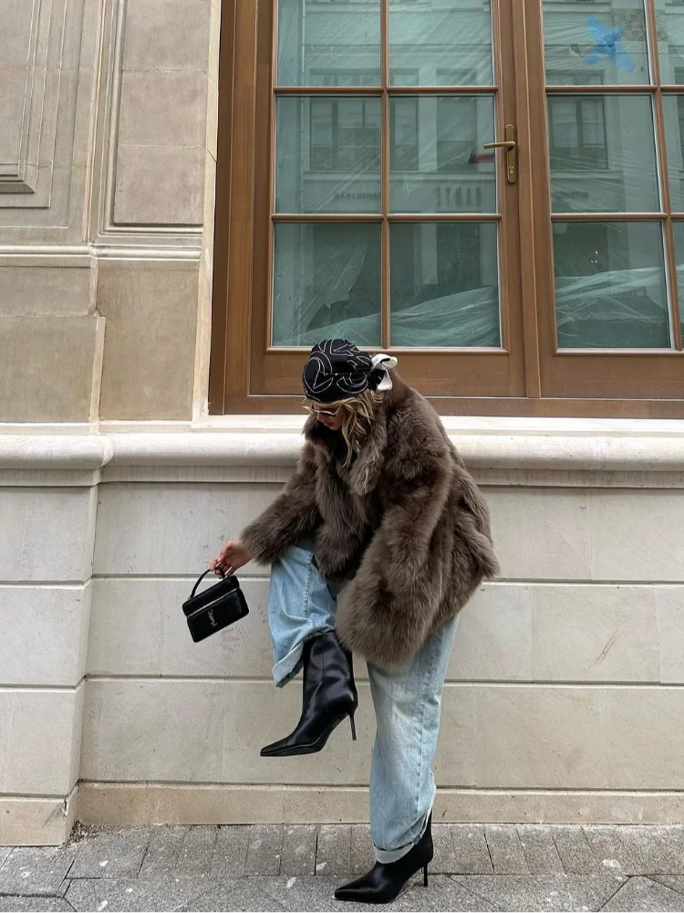 Ashley | Lyxig Faux Pälsjacka För Kvinnor – Varm och Elegant Design 6