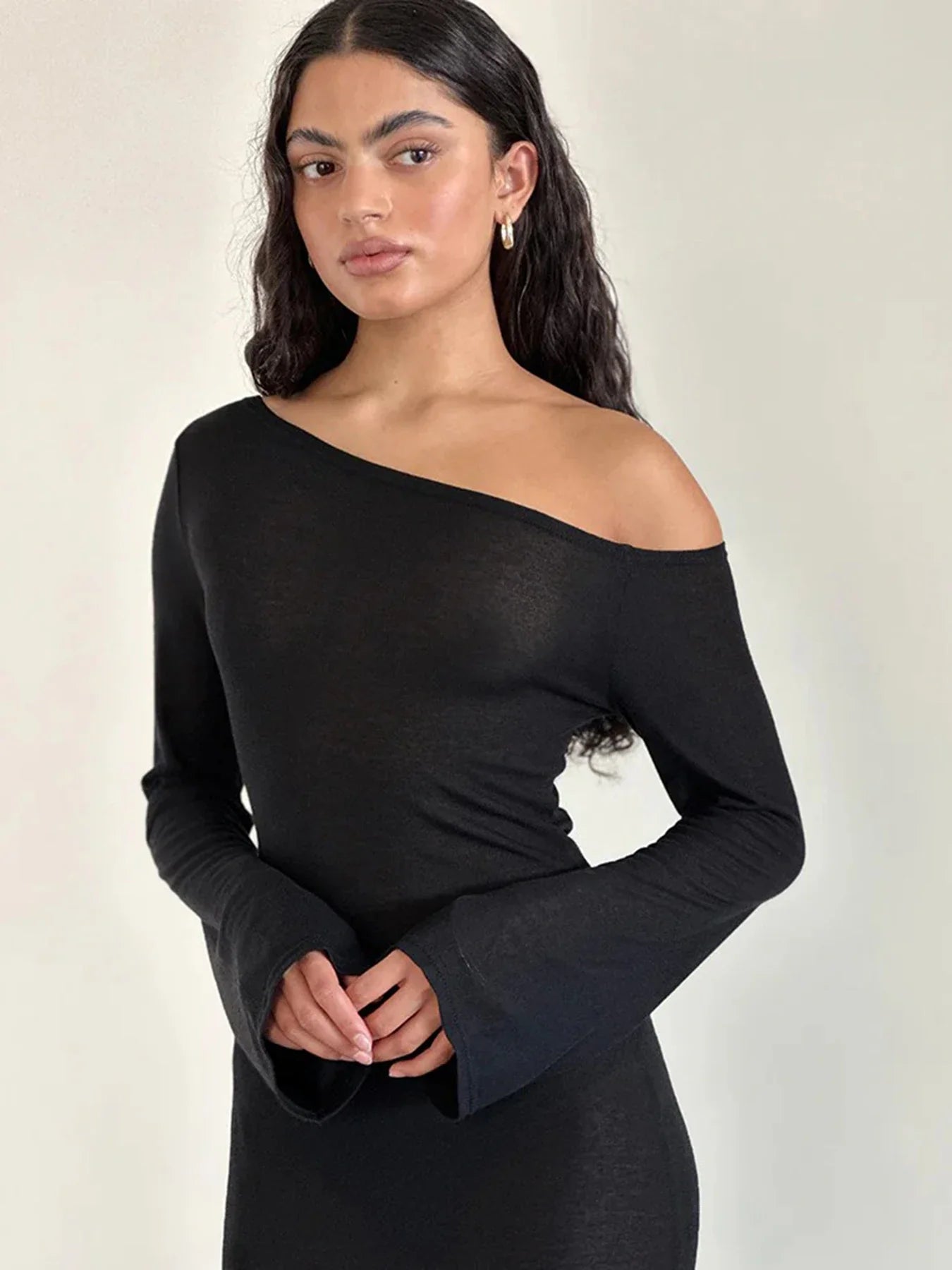 Viridis | Elegant Klänning Dam – Snedskuren Halsringning för Fest och Vardag 4