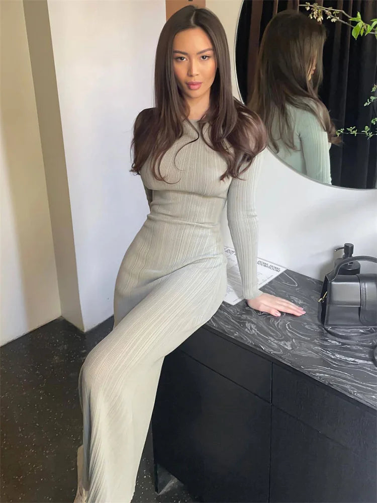 Hillary | Elegant Långärmad Maxiklänning – Smal Passform för Tidlös Stil 17