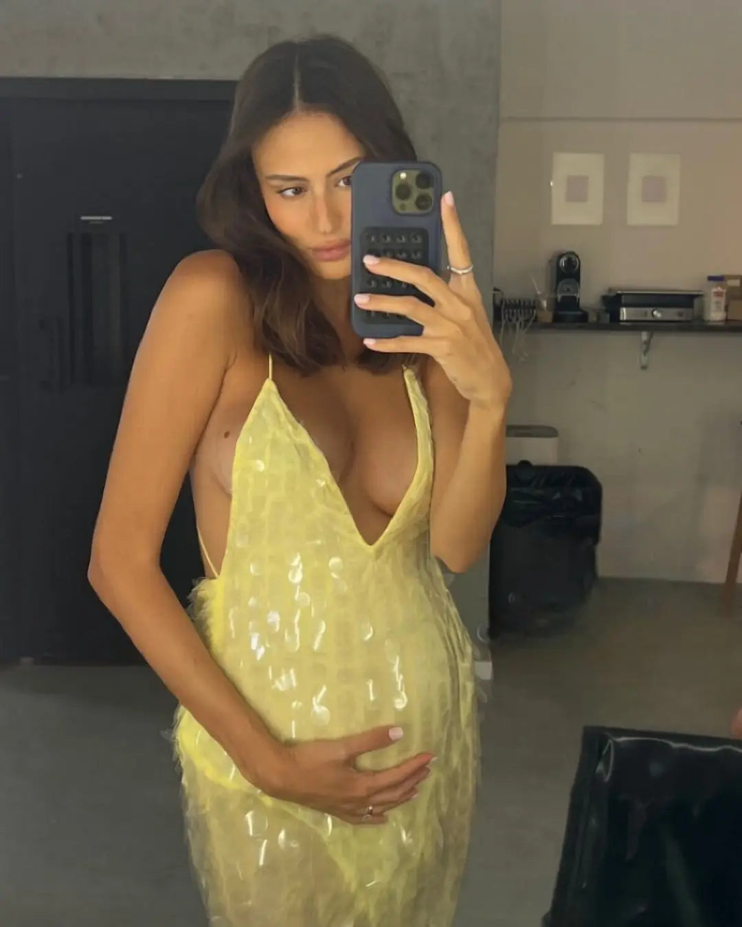 Helmina | Glamourös Maxiklänning Dam – Paljetter Halterhalsdesign 5