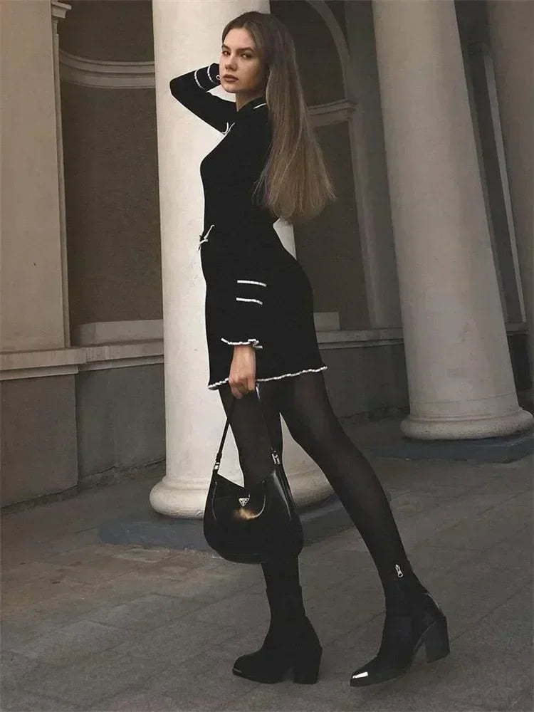 Garuela | Elegant Ruffled Stickad Klänning Dam – Perfekt För Fest Och Vardag 10