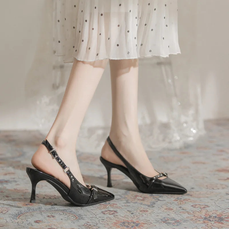 Dorothea | Eleganta Spetsiga Klackar – För Stil Och Komfort 6