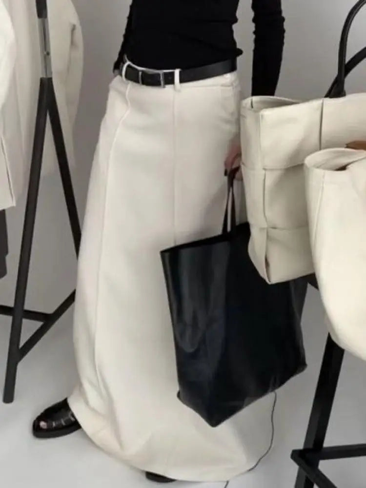 Sundari | Elegant Professionell Kjol för Kontoret – Skräddarsydd Passform 7