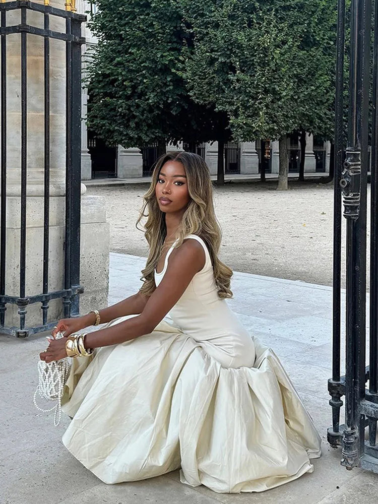 Tilda | Modern Sommarklänning – Veckad Lapptäcksdesign U-Ringning 6