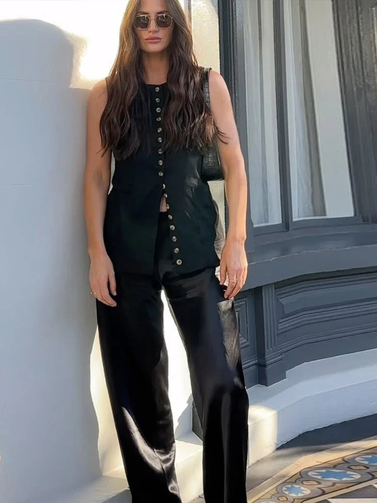 Sindie | Elegant Väst Dam – Mångsidig Stil och Chic Look 1