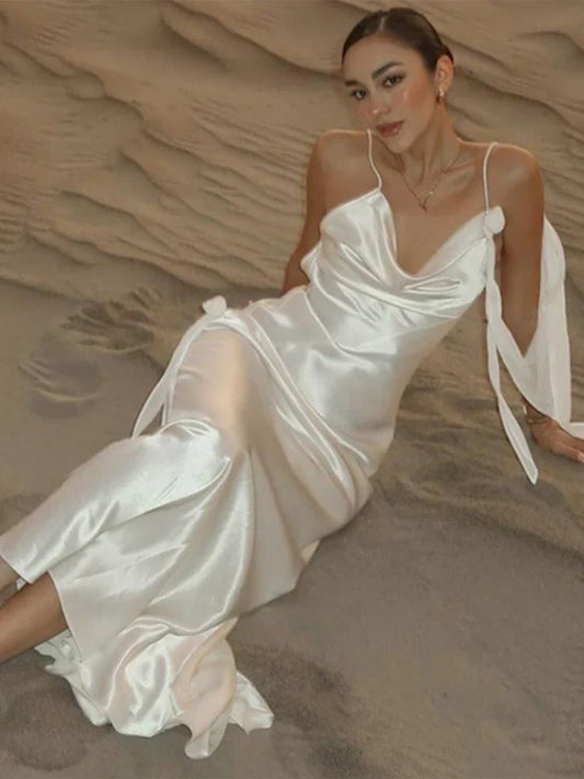 Ula | Elegant Klänning Dam – Rygglös Design För Festklänningar 1