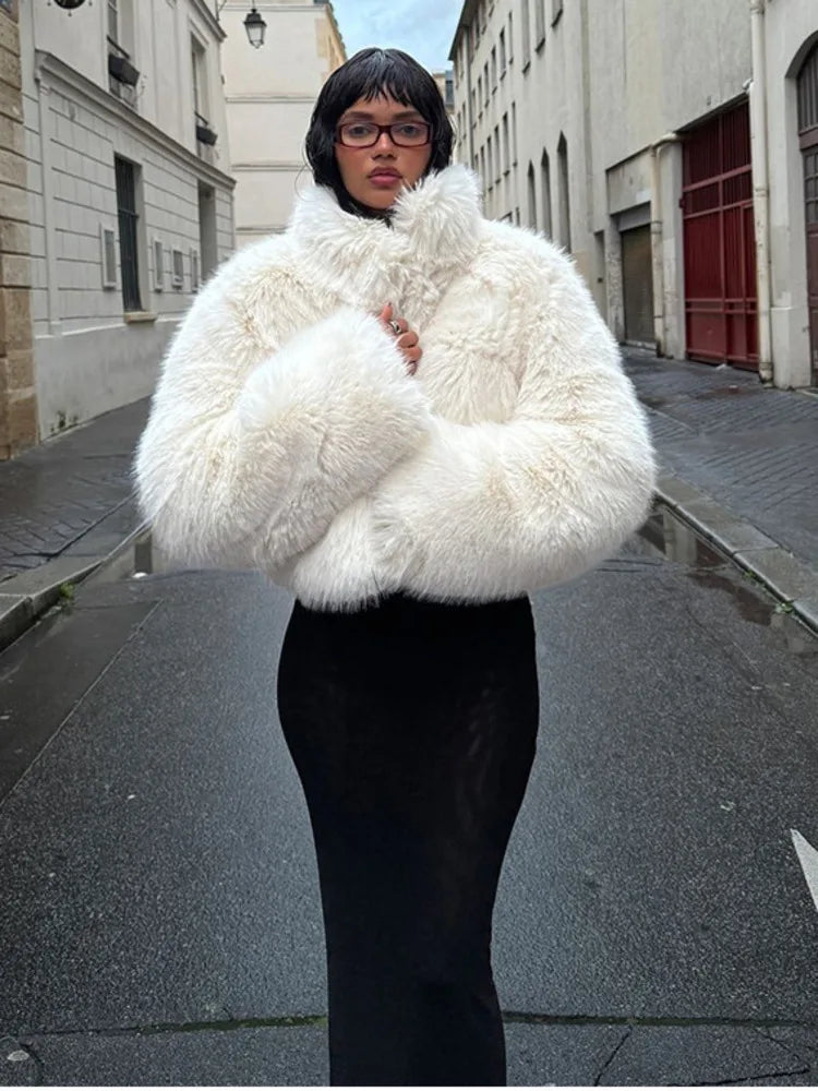 Dorothy | Färgpäls Med Stativkrage – Stilfull Vinterkomfort 3