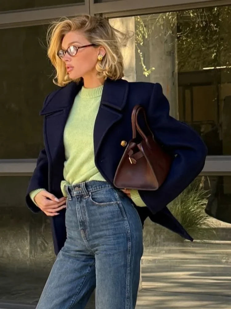 Dominica | Elegant Ullblandning Lapelrock – Värme och Stil på Kalla Dagar 2