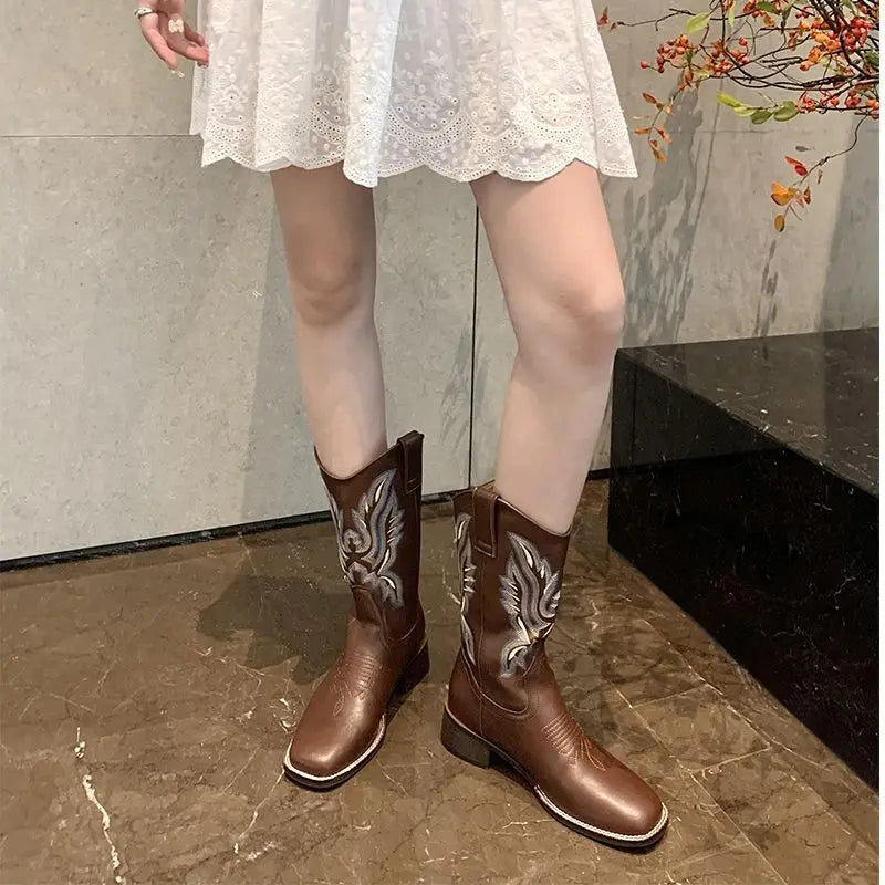 Tatiana | Retro Mid-Calf Western Cowboy Boots – Tidlös Charm och Komfort 4