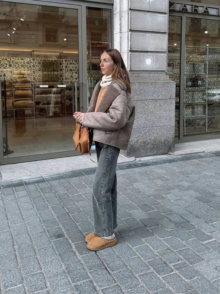 Viviana | Elegant Ljusbrun Lammjacka För Stil Och Komfort 5