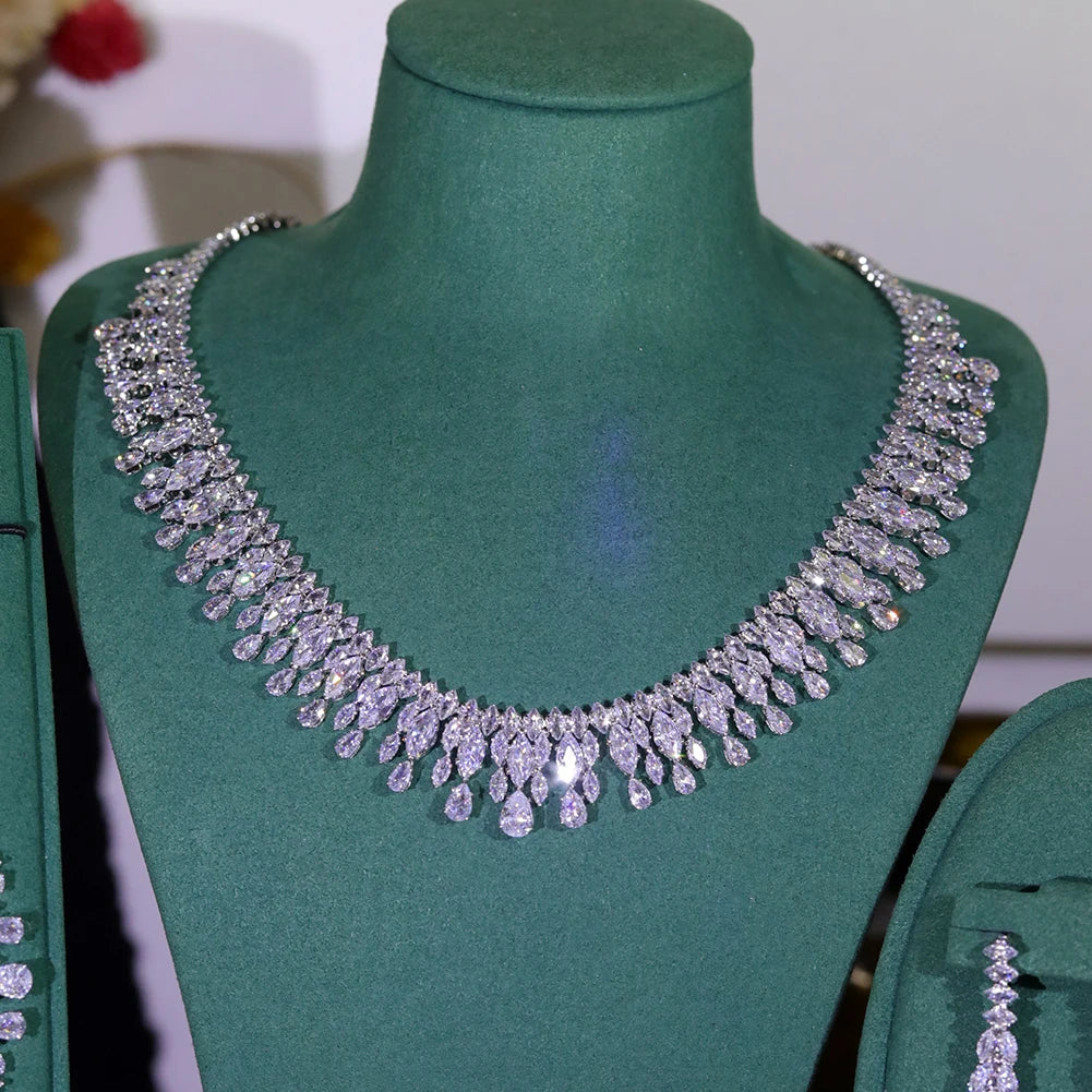 Theresa | Elegant Kubisk Zirkoniumhalsband och Örhänge – För Tidlös Stil 3