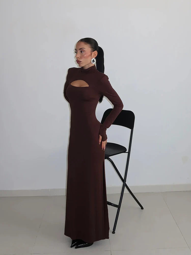 Gabrina | Elegant Svart Långärmad Klänning – Smickrande Design 8