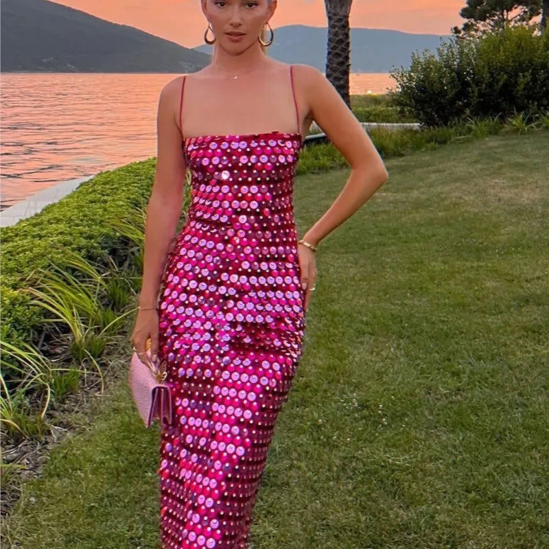 Zenobia | Glittrande Boho Rygglös Klänning – För Eleganta Tillfällen 4