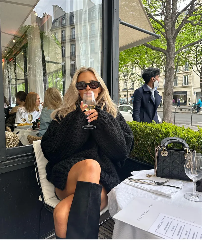 Lola | Oversized Sweaters