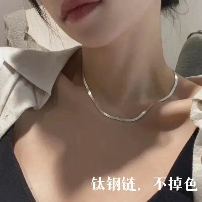 Beniece | Elegant Halsband – Bladliknande Design För Unik Stil 4