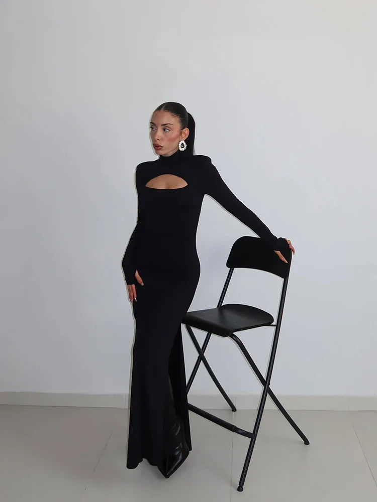 Gabrina | Elegant Svart Långärmad Klänning – Smickrande Design 5