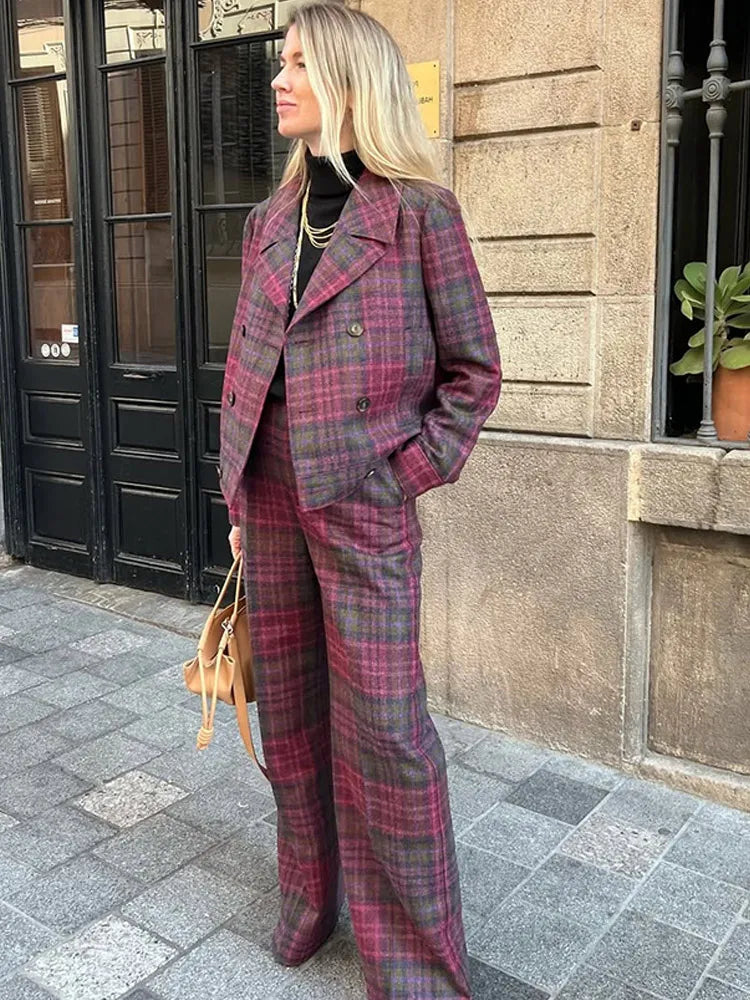 Ava | Elegant Rutiga Kostym Dam – För Stilfulla Och Bekväma Tillfällen 7