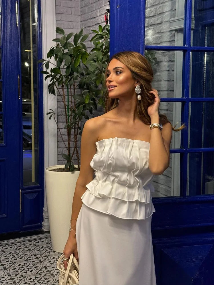 Hosanna | Elegant Svart Långklänning Dam – Veckad Stropplös Design 3