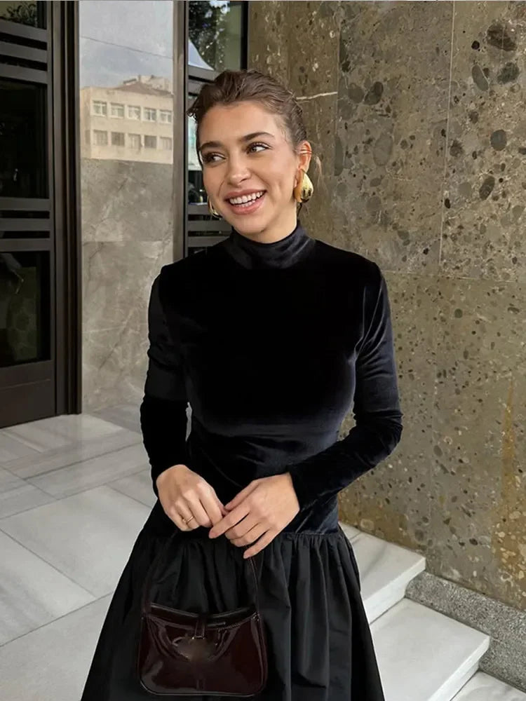 Keziah | Elegant Svart Maxiklänning Dam – Veckad Sammet för Formella Evenemang 3