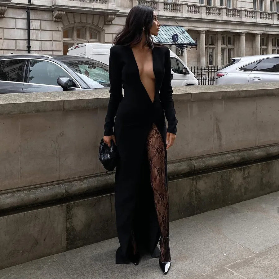 Valina | Elegant V-Halsklänning med Dramatiska Splitar för Stilfull Look 4