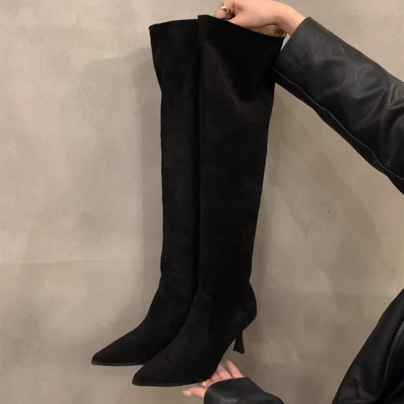 Hildegard | Eleganta Höga Stövlar Dam – Med Klack För Stil Och Komfort 7