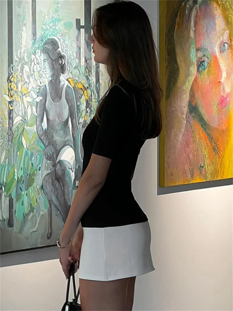 Gemma | Elegant Vit Klänning Dam – Kontrastdesign För Sommarens Tillfällen 4