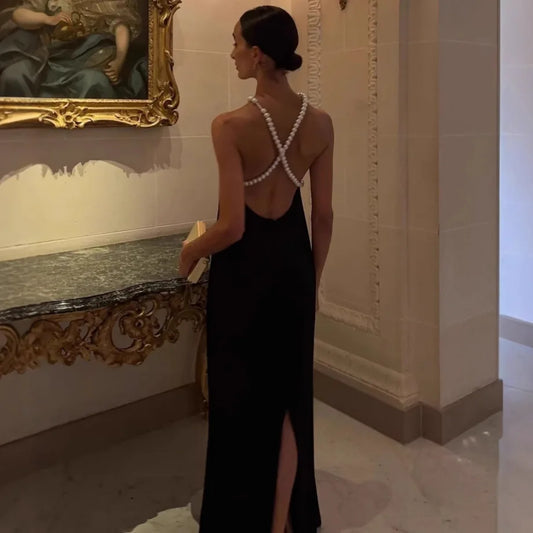 Graziana | Elegant Rygglös Klänning – Halter Neck för Fest och Bröllop 1