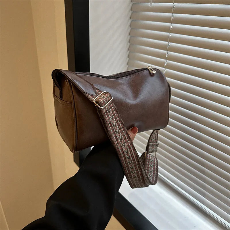 Sanne | Vintage Crossbody Väska – PU-Läder Med Tidlös Elegans och Justerbar Rem 8