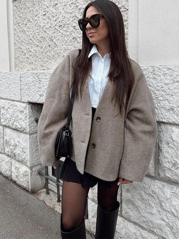 Amethyst | Elegant Långärmad Kappa med Fickor – Mysig Design 3