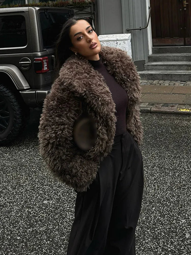 Charlotte | Trendig Teddypäls Kappa – Vinterkomfort och Stil 3