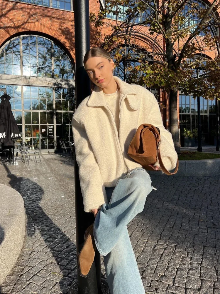 Delphinies | Elegant Kort Kappa Dam – Med Dragkedja För Värme Och Stil 5