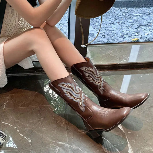 Tatiana | Retro Mid-Calf Western Cowboy Boots – Tidlös Charm och Komfort 1