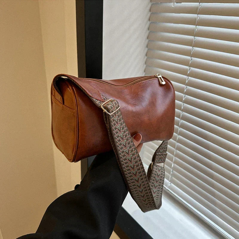 Sanne | Vintage Crossbody Väska – PU-Läder Med Tidlös Elegans och Justerbar Rem 9