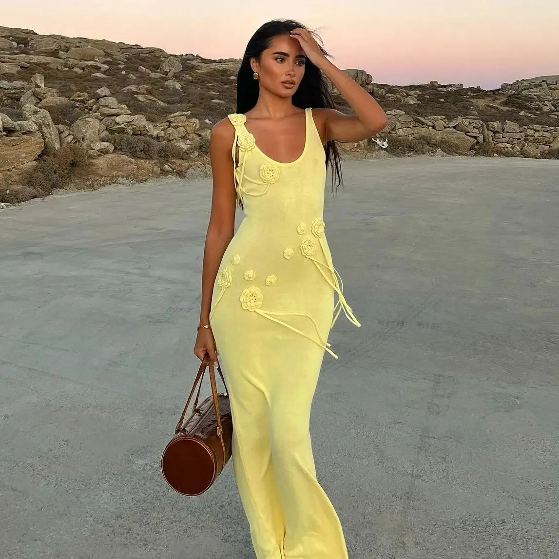 Jennifer | Elegant Gul Blommig Maxiklänning Dam – För Sommarens Alla Tillfällen 1