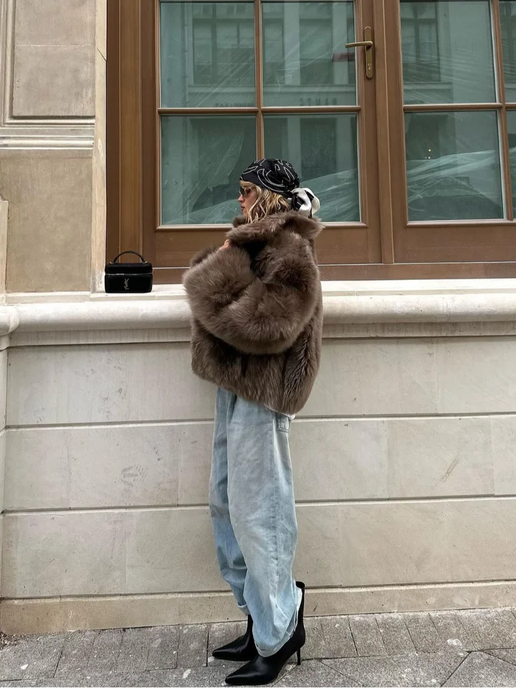 Ashley | Lyxig Faux Pälsjacka För Kvinnor – Varm och Elegant Design 3